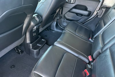 2018 Jeep Wrangler Unlimited Sahara 4x4