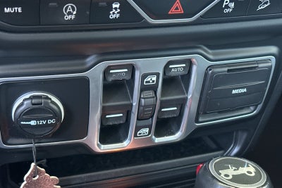 2018 Jeep Wrangler Unlimited Sahara 4x4