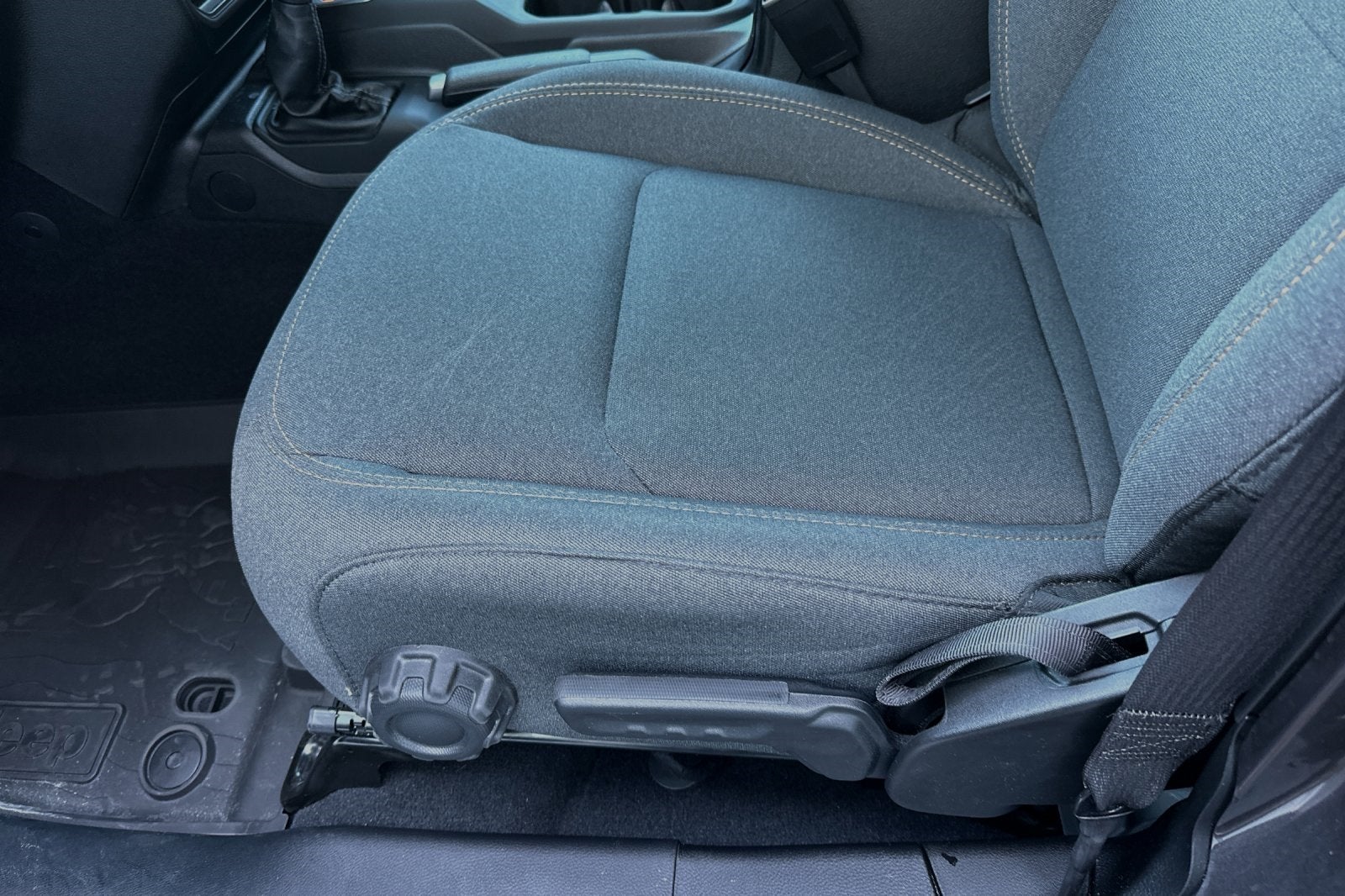 2024 Jeep Wrangler 4-Door Sport 4x4