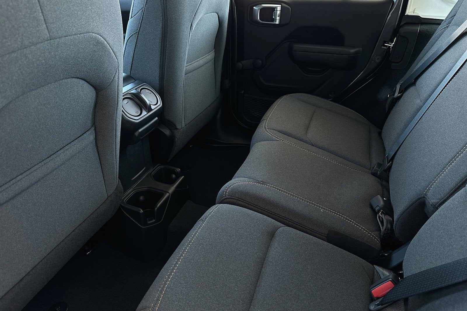 2024 Jeep Wrangler 4-Door Sport 4x4