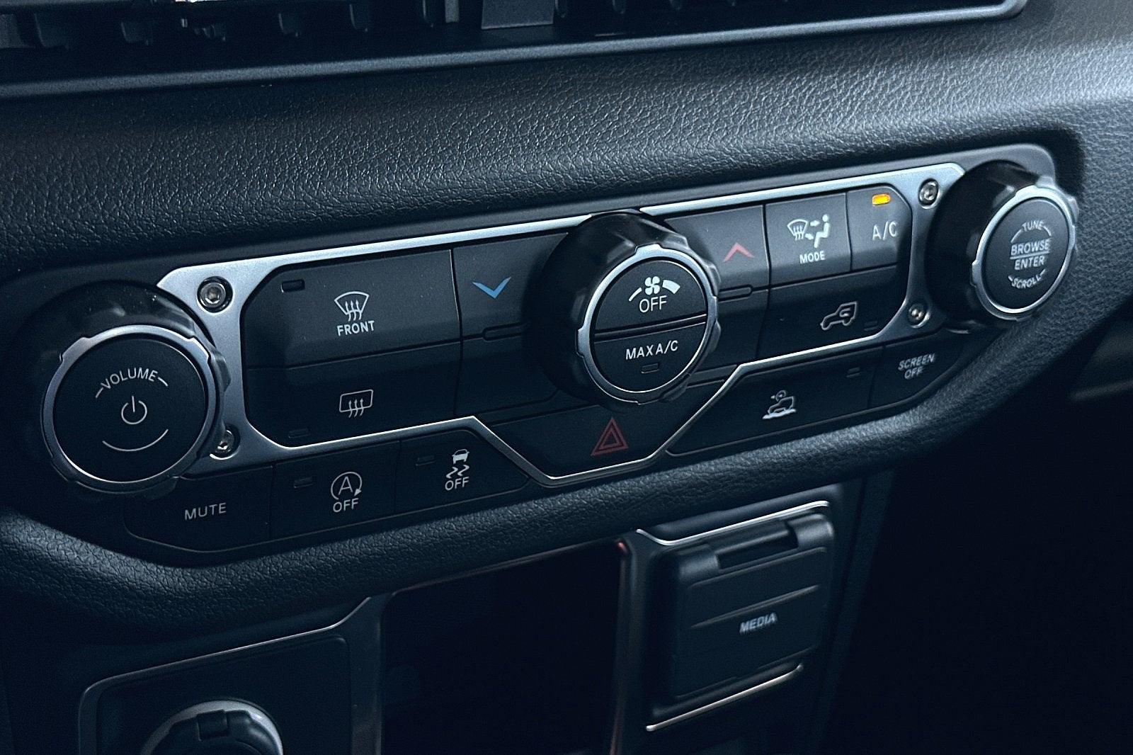 2024 Jeep Wrangler 4-Door Sport 4x4