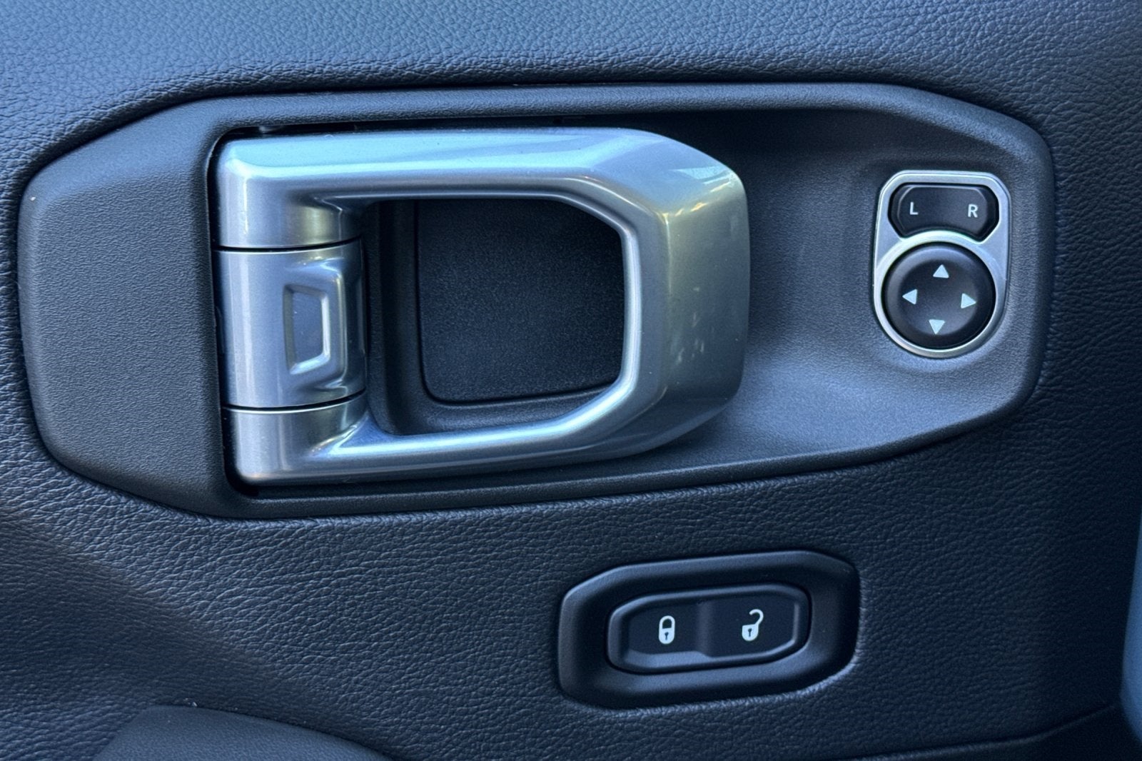 2025 Jeep Wrangler 4-Door Rubicon 4x4