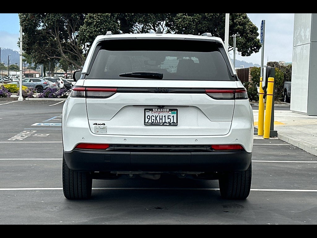 2023 Jeep Grand Cherokee Altitude 4x4