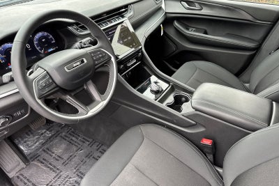 2024 Jeep Grand Cherokee Laredo X 4x4