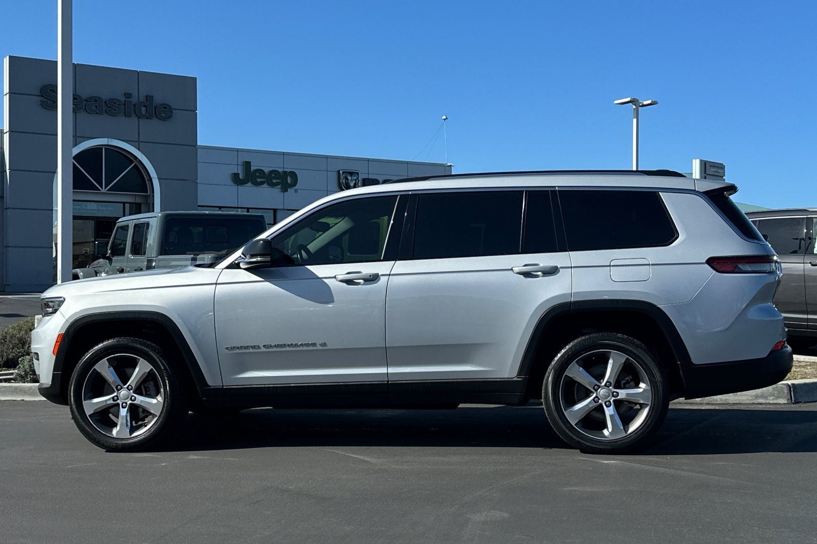 2022 Jeep Grand Cherokee L Limited 4x4