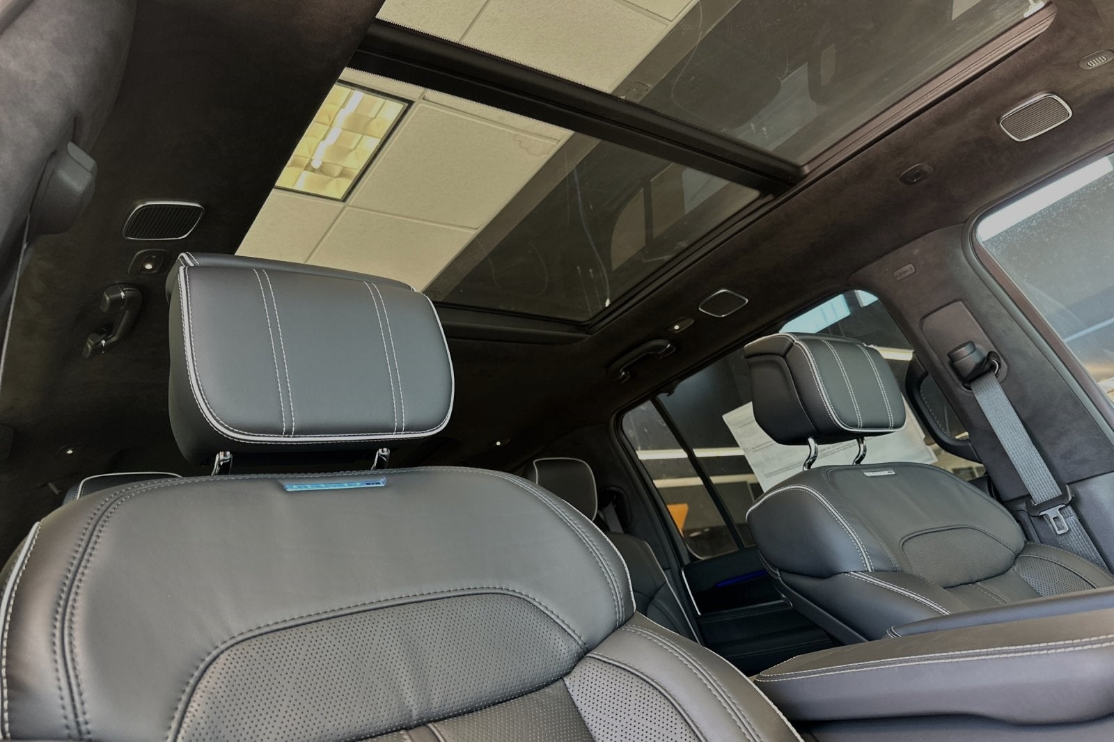 2024 Jeep Grand Wagoneer GRAND WAGONEER L OBSIDIAN 4X4