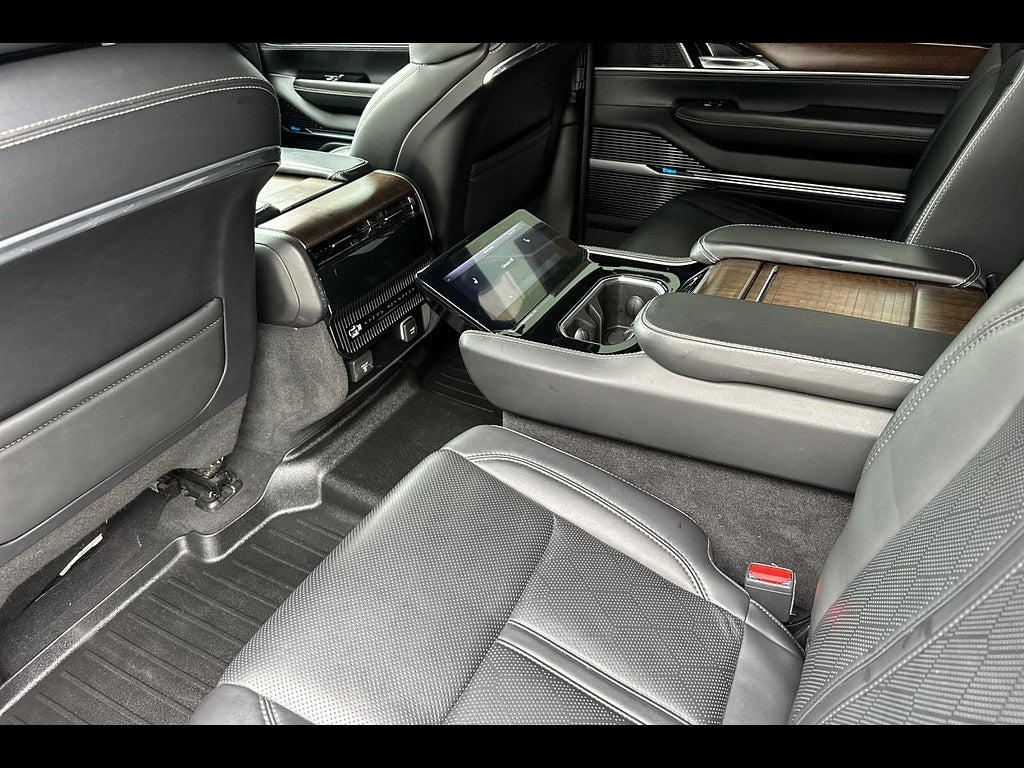 2022 Jeep Grand Wagoneer Series II 4x4