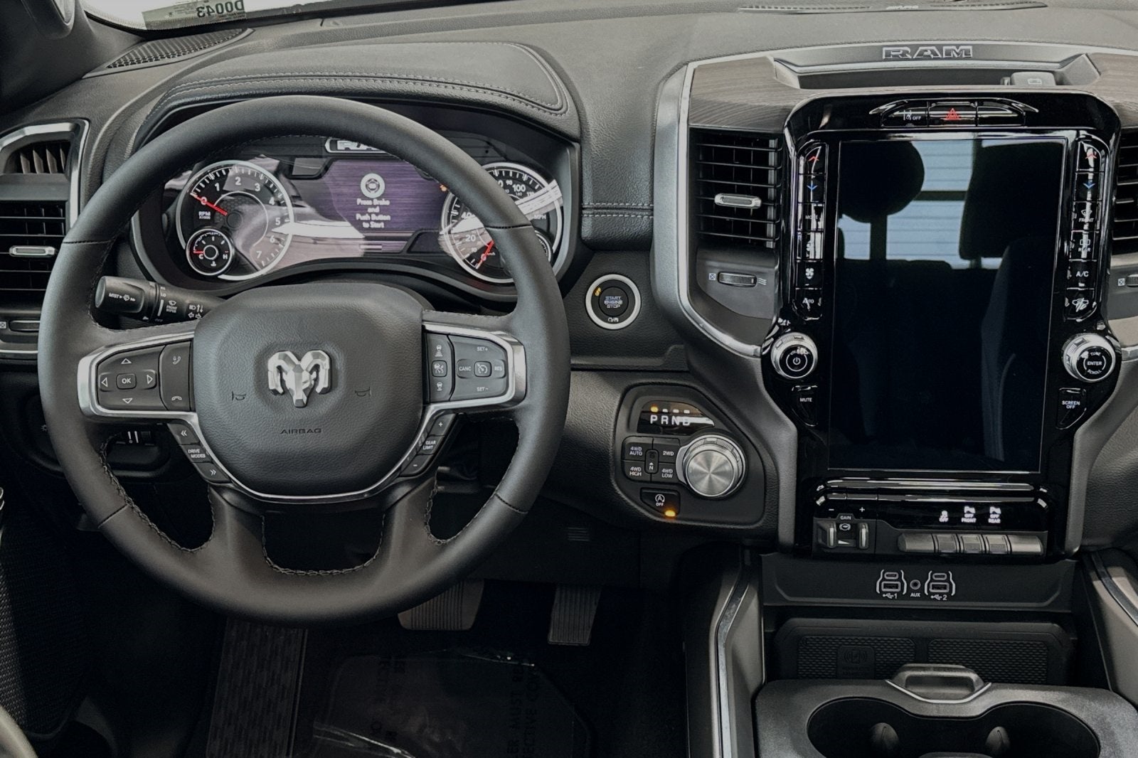 2025 RAM Ram 1500 RAM 1500 LARAMIE CREW CAB 4X4 5'7' BOX