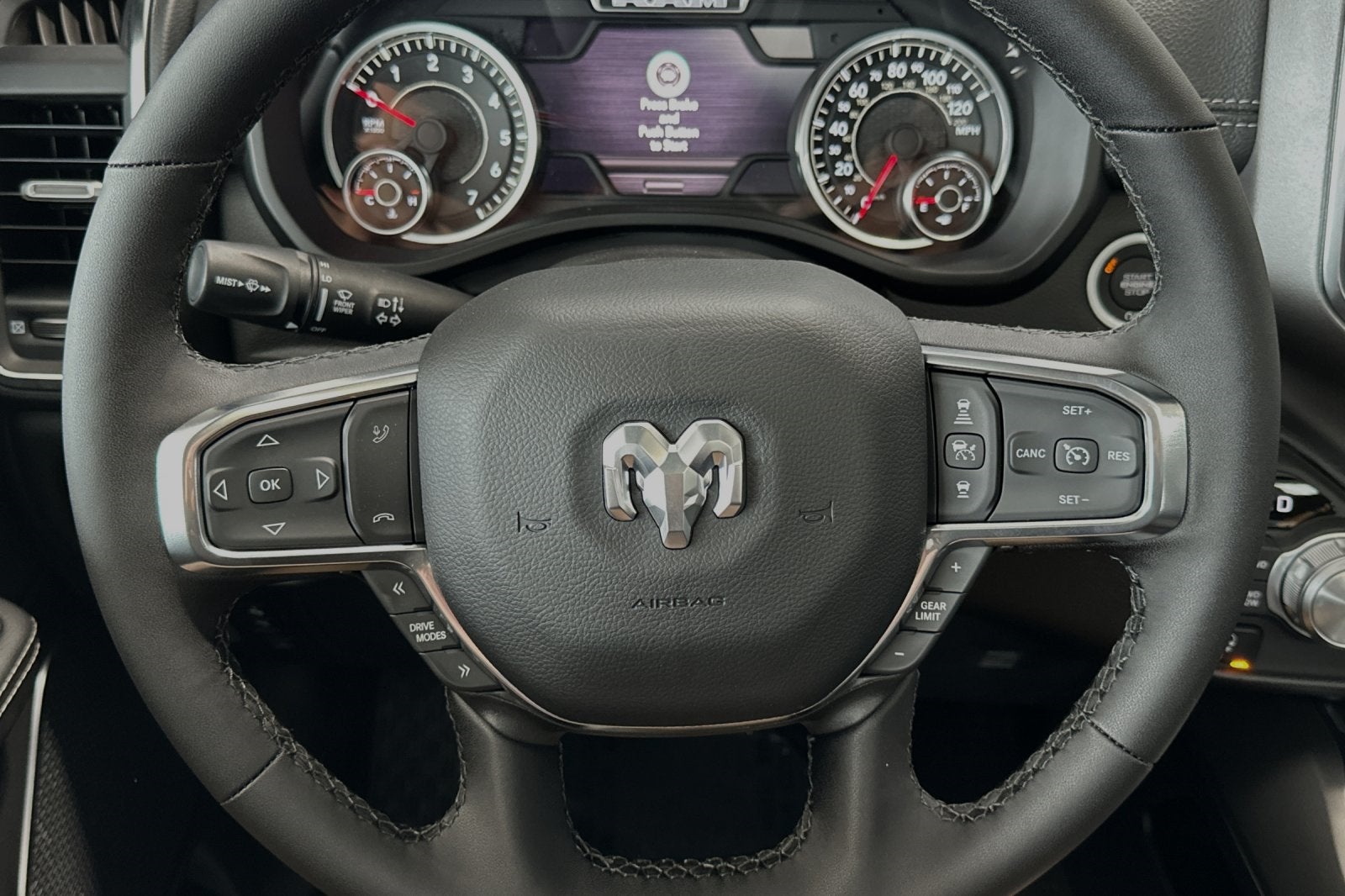 2025 RAM Ram 1500 RAM 1500 LARAMIE CREW CAB 4X4 5'7' BOX