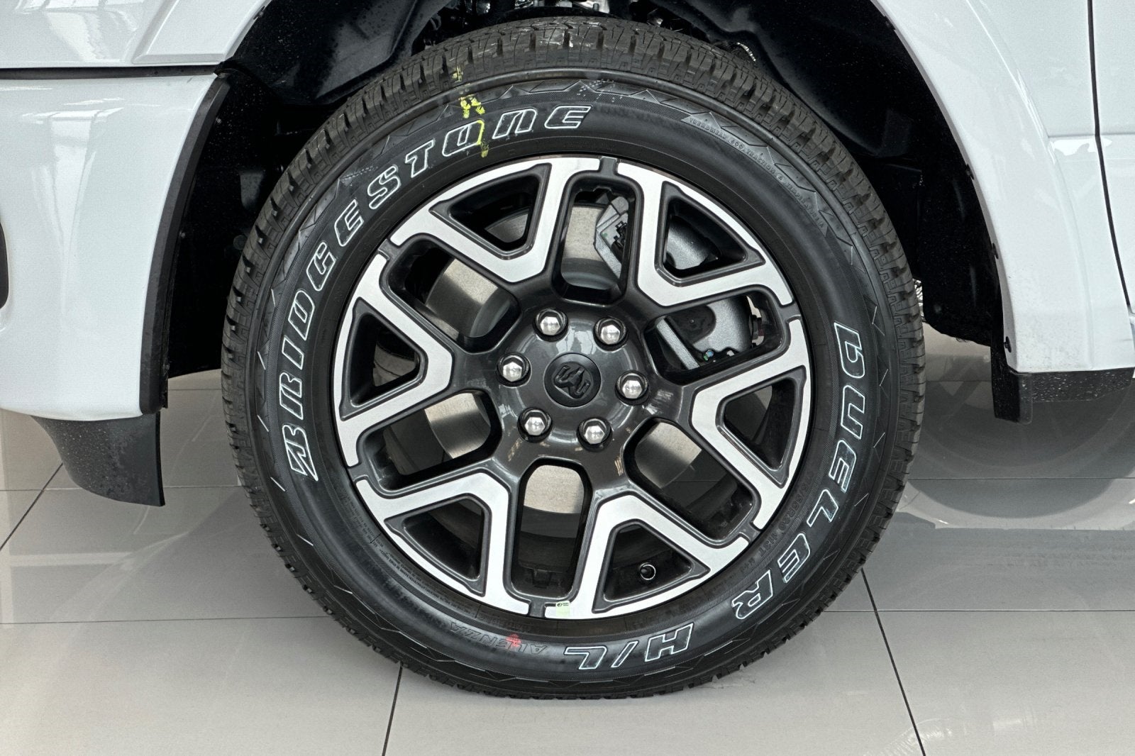 2025 RAM Ram 1500 RAM 1500 LARAMIE CREW CAB 4X4 5'7' BOX