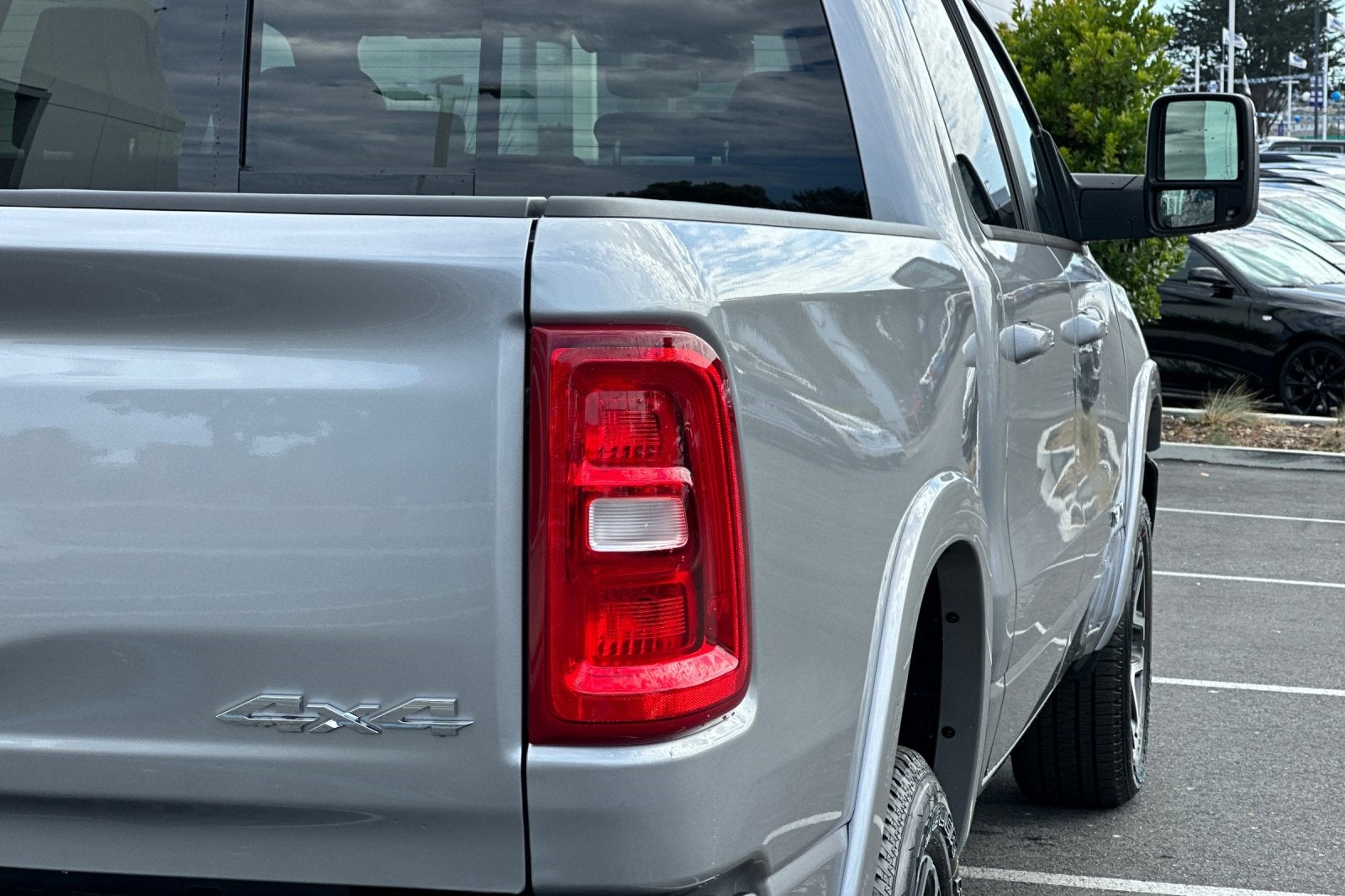 2025 RAM Ram 1500 RAM 1500 LARAMIE CREW CAB 4X4 5'7' BOX