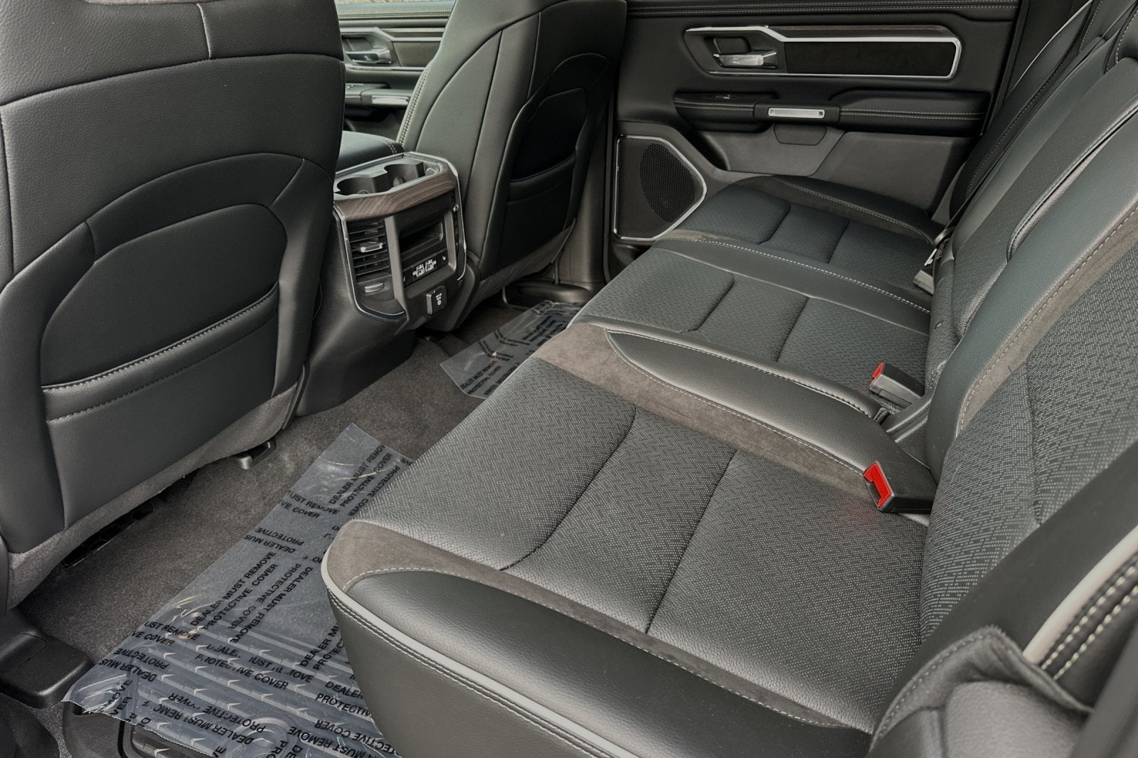 2025 RAM Ram 1500 RAM 1500 LARAMIE CREW CAB 4X4 5'7' BOX