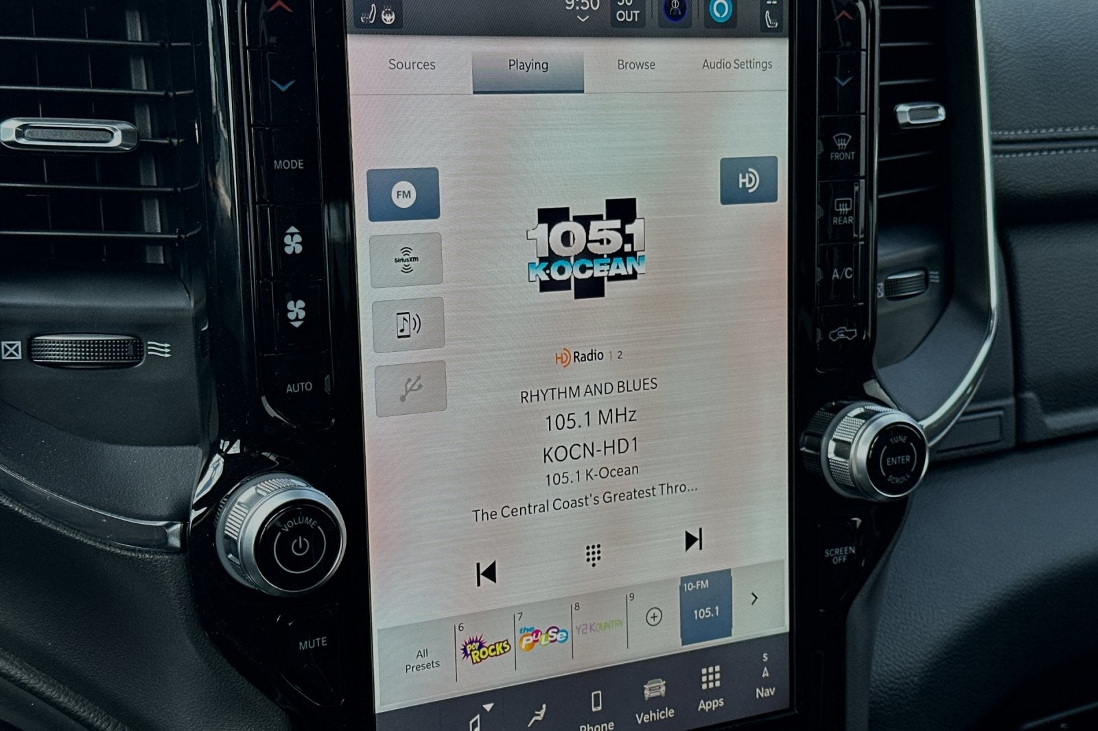 2025 RAM Ram 1500 RAM 1500 LARAMIE CREW CAB 4X4 5'7' BOX