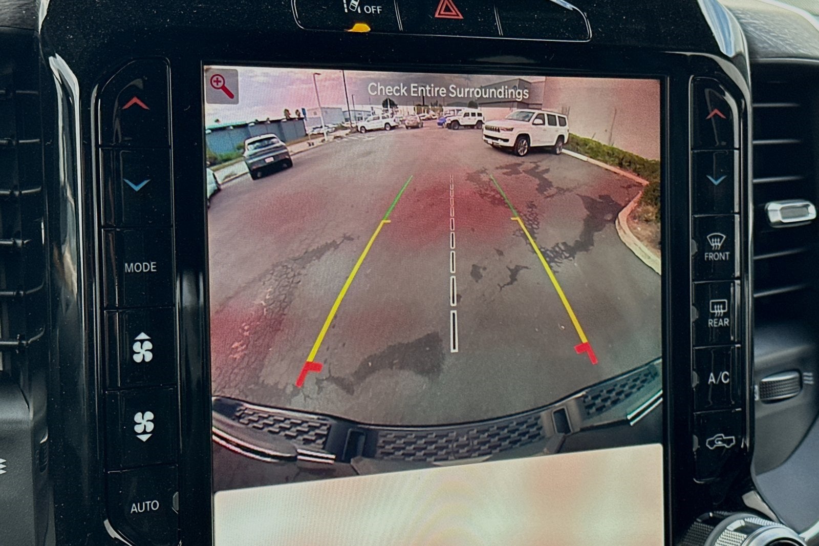 2025 RAM Ram 1500 RAM 1500 LARAMIE CREW CAB 4X4 5'7' BOX