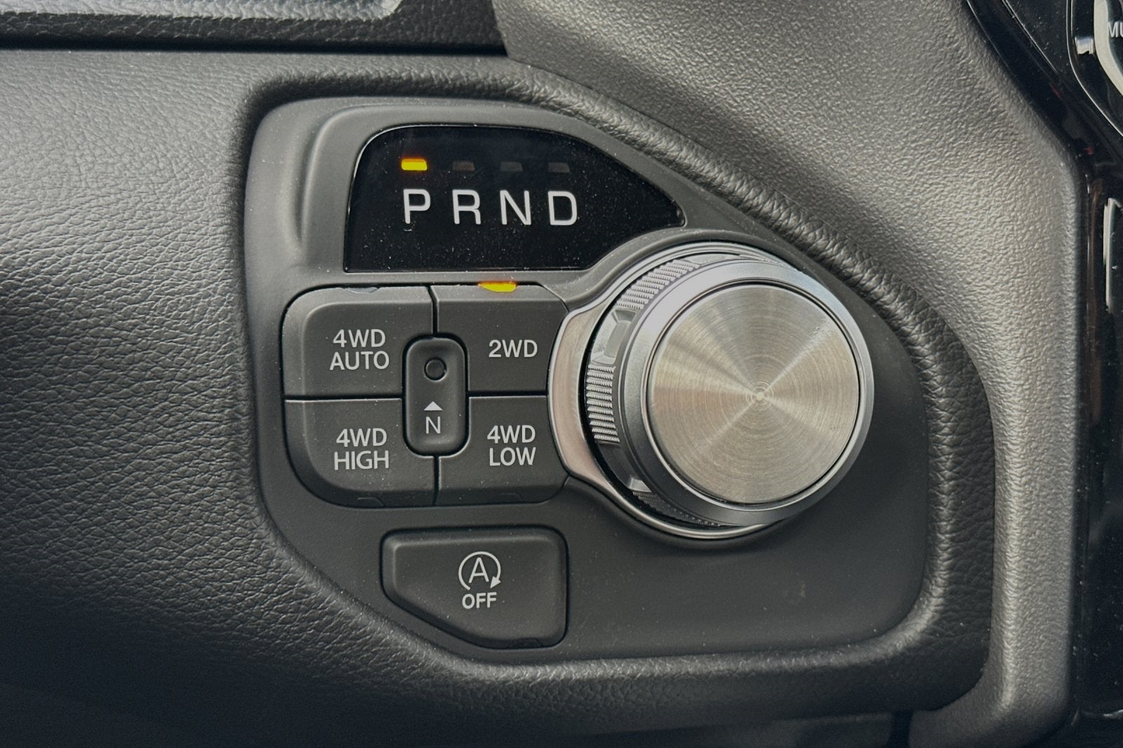 2025 RAM Ram 1500 RAM 1500 LARAMIE CREW CAB 4X4 5'7' BOX