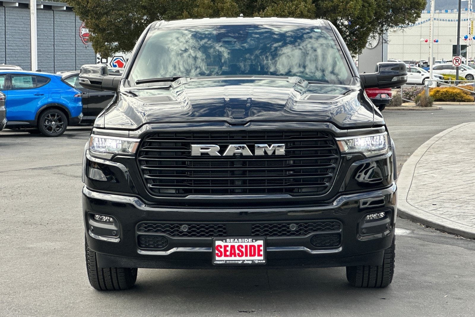 2025 RAM Ram 1500 RAM 1500 LARAMIE CREW CAB 4X4 5'7' BOX