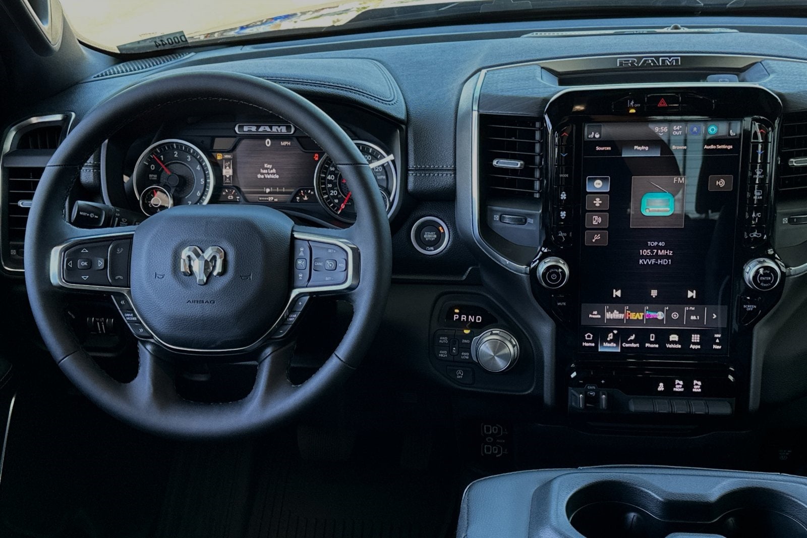 2025 RAM Ram 1500 RAM 1500 LARAMIE CREW CAB 4X4 5'7' BOX