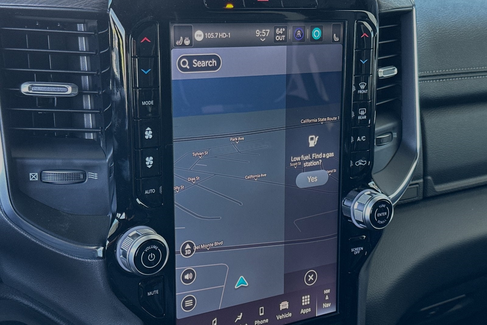 2025 RAM Ram 1500 RAM 1500 LARAMIE CREW CAB 4X4 5'7' BOX