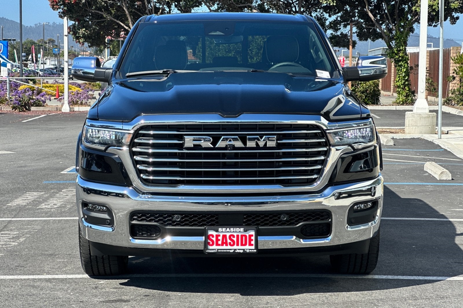 2025 RAM Ram 1500 RAM 1500 LARAMIE CREW CAB 4X4 5'7' BOX