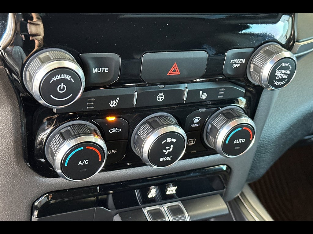 2020 RAM 1500 Rebel Crew Cab 4x4 5'7' Box