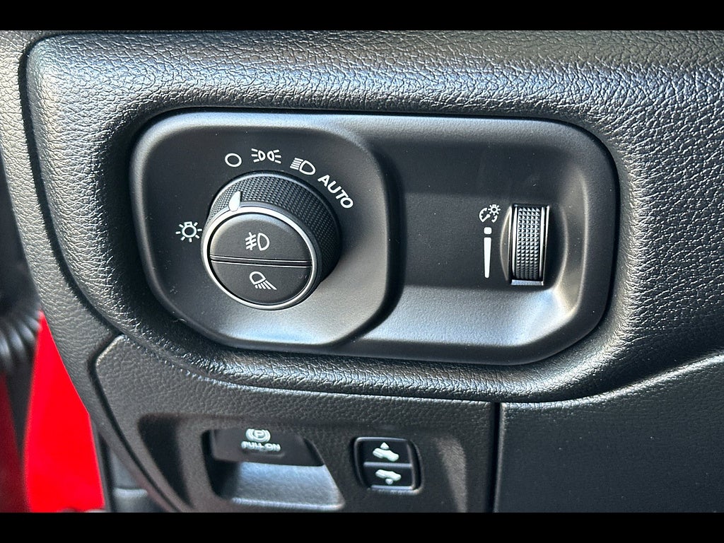 2020 RAM 1500 Rebel Crew Cab 4x4 5'7' Box
