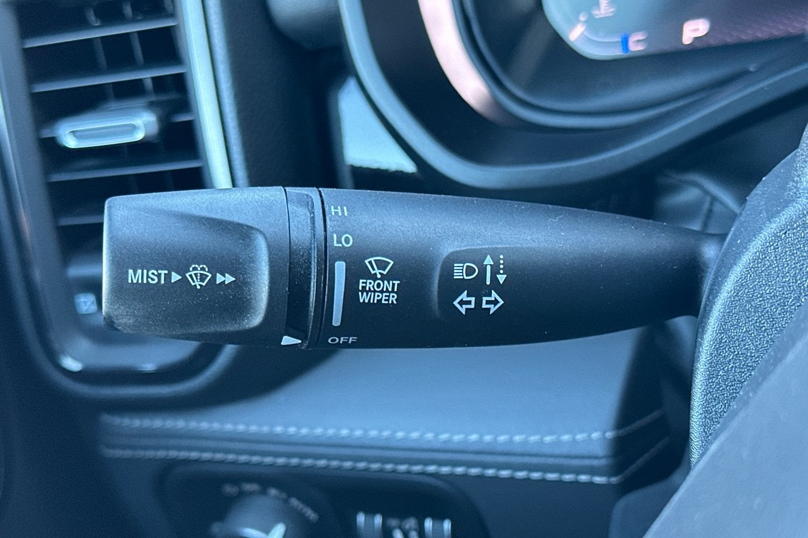 2025 RAM Ram 1500 RAM 1500 LIMITED CREW CAB 4X4 6'4' BOX