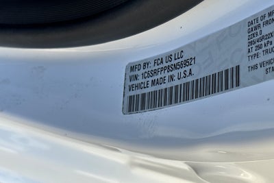 2025 RAM Ram 1500 RAM 1500 LIMITED CREW CAB 4X4 6'4' BOX