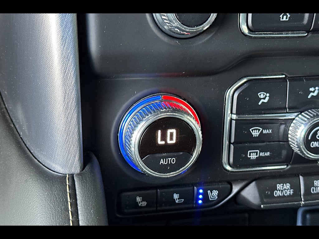 2022 GMC Yukon XL 4WD SLT