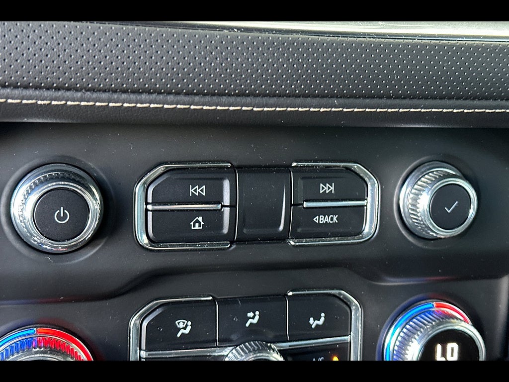 2022 GMC Yukon XL 4WD SLT