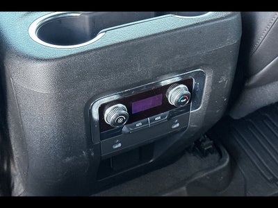 2022 GMC Yukon XL 4WD SLT