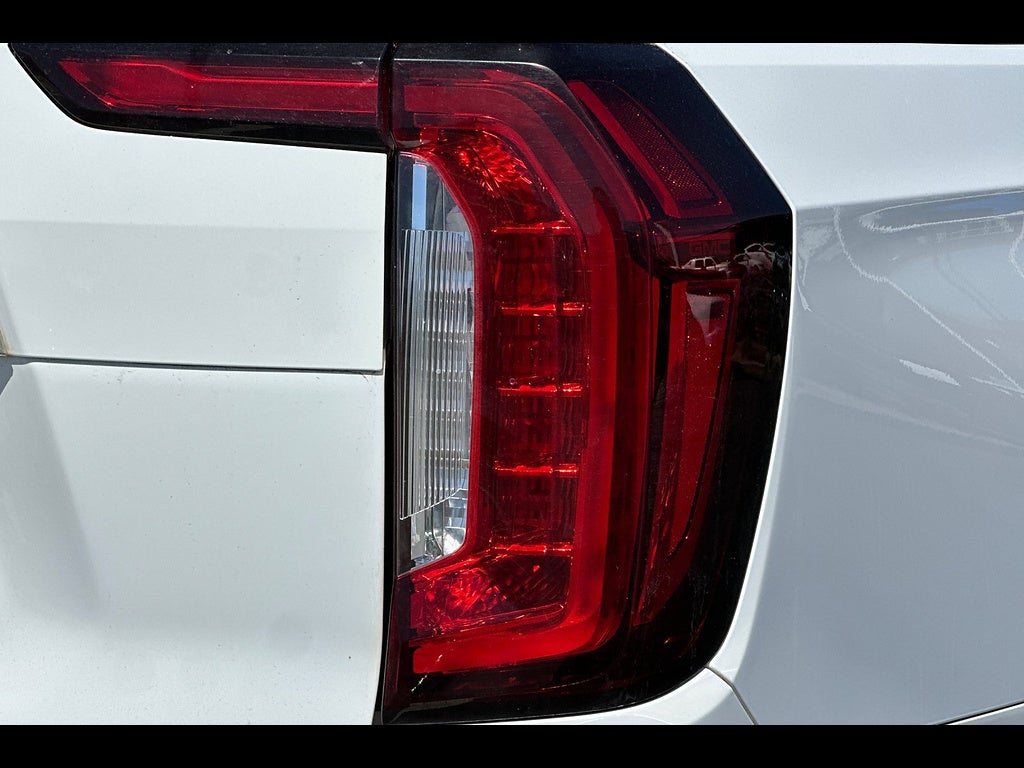 2022 GMC Yukon XL 4WD SLT