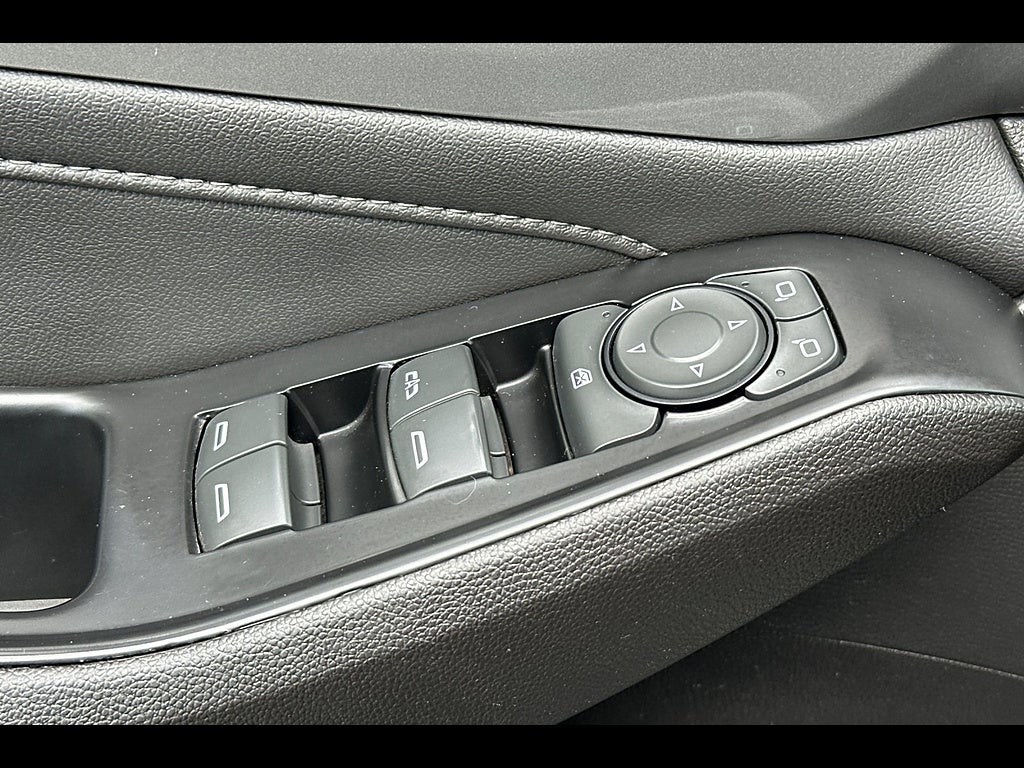 2023 Chevrolet Traverse FWD LT Cloth