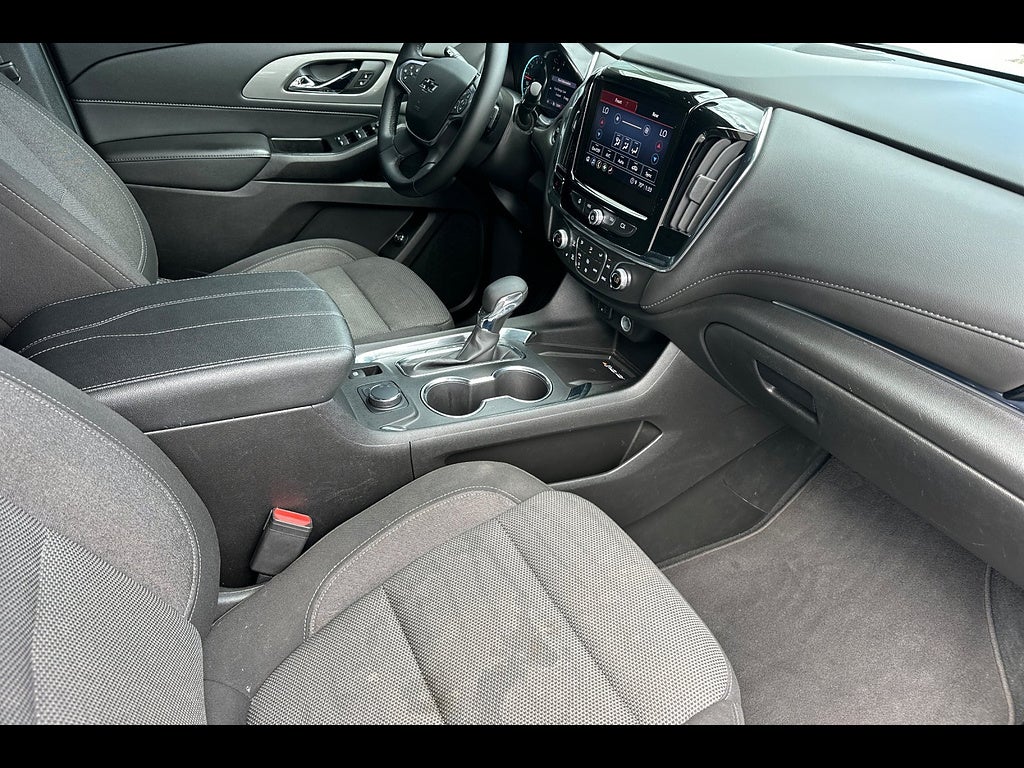 2023 Chevrolet Traverse FWD LT Cloth