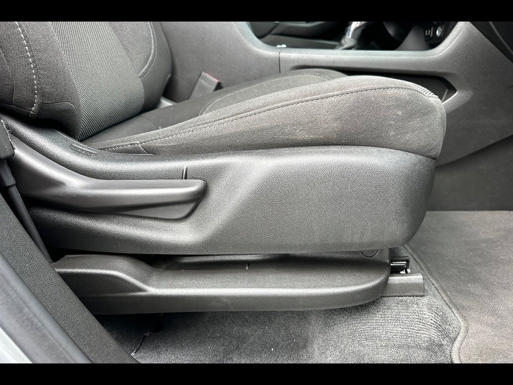 2023 Chevrolet Traverse FWD LT Cloth