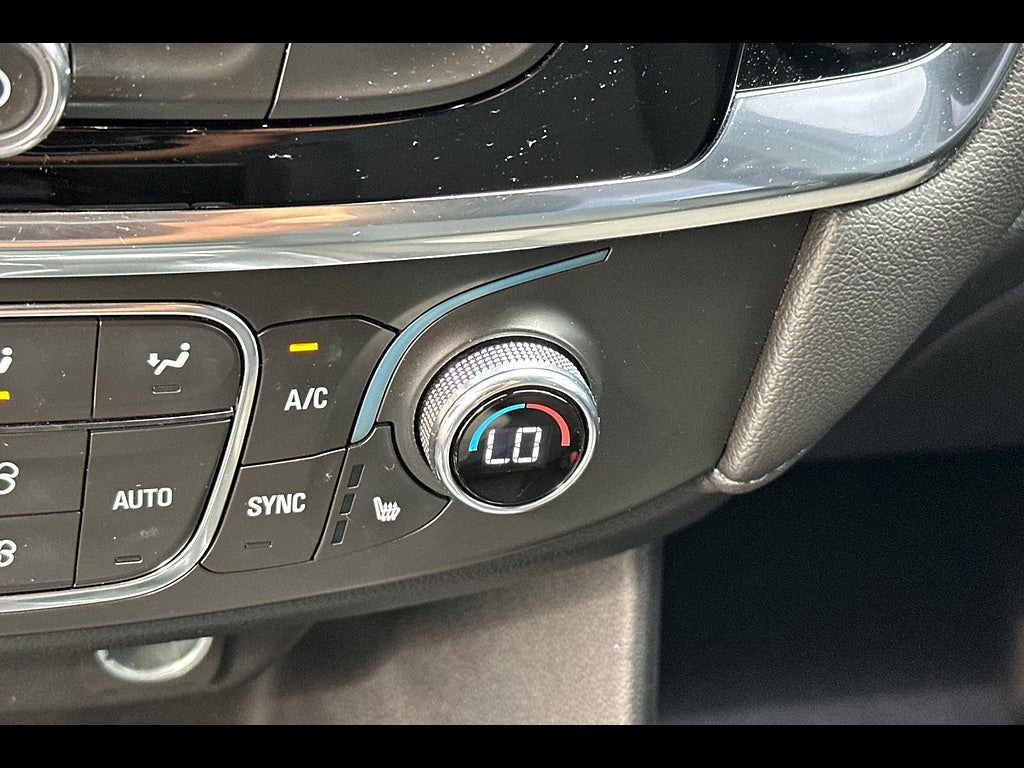 2023 Chevrolet Traverse FWD LT Cloth