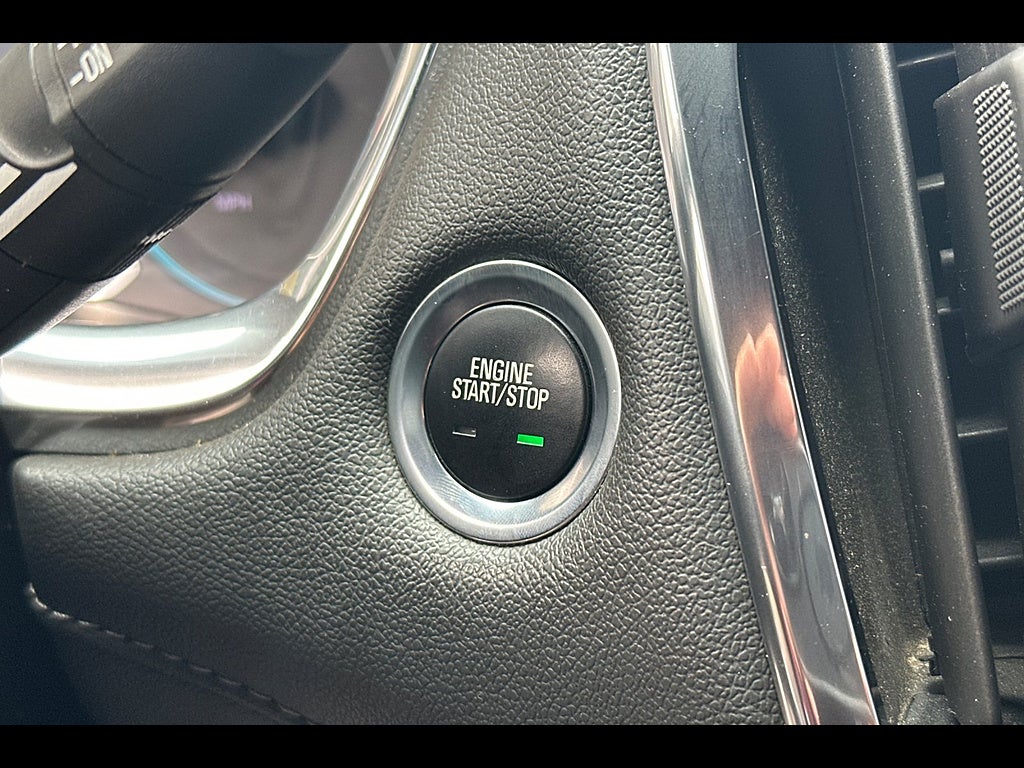 2023 Chevrolet Traverse FWD LT Cloth