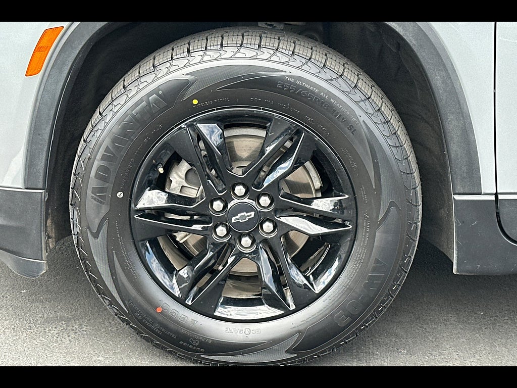 2023 Chevrolet Traverse FWD LT Cloth