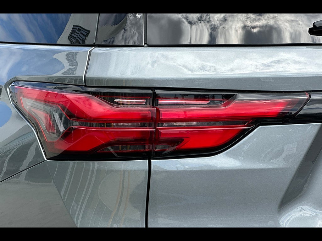 2023 Chevrolet Traverse FWD LT Cloth