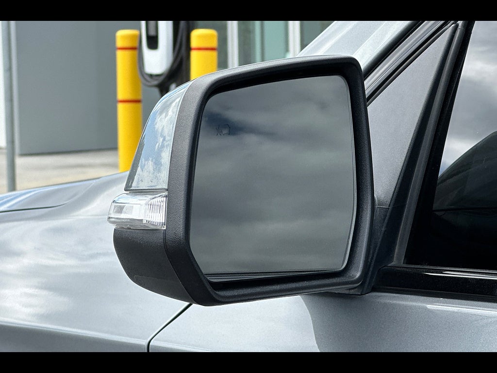 2023 Chevrolet Traverse FWD LT Cloth