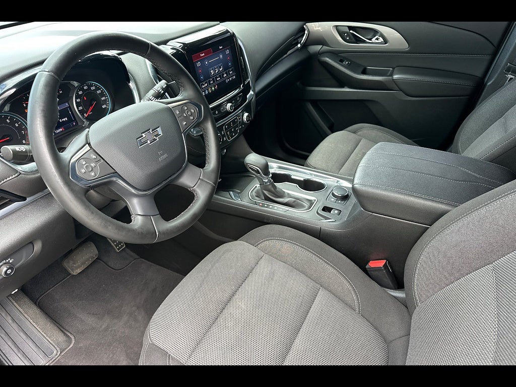 2023 Chevrolet Traverse FWD LT Cloth