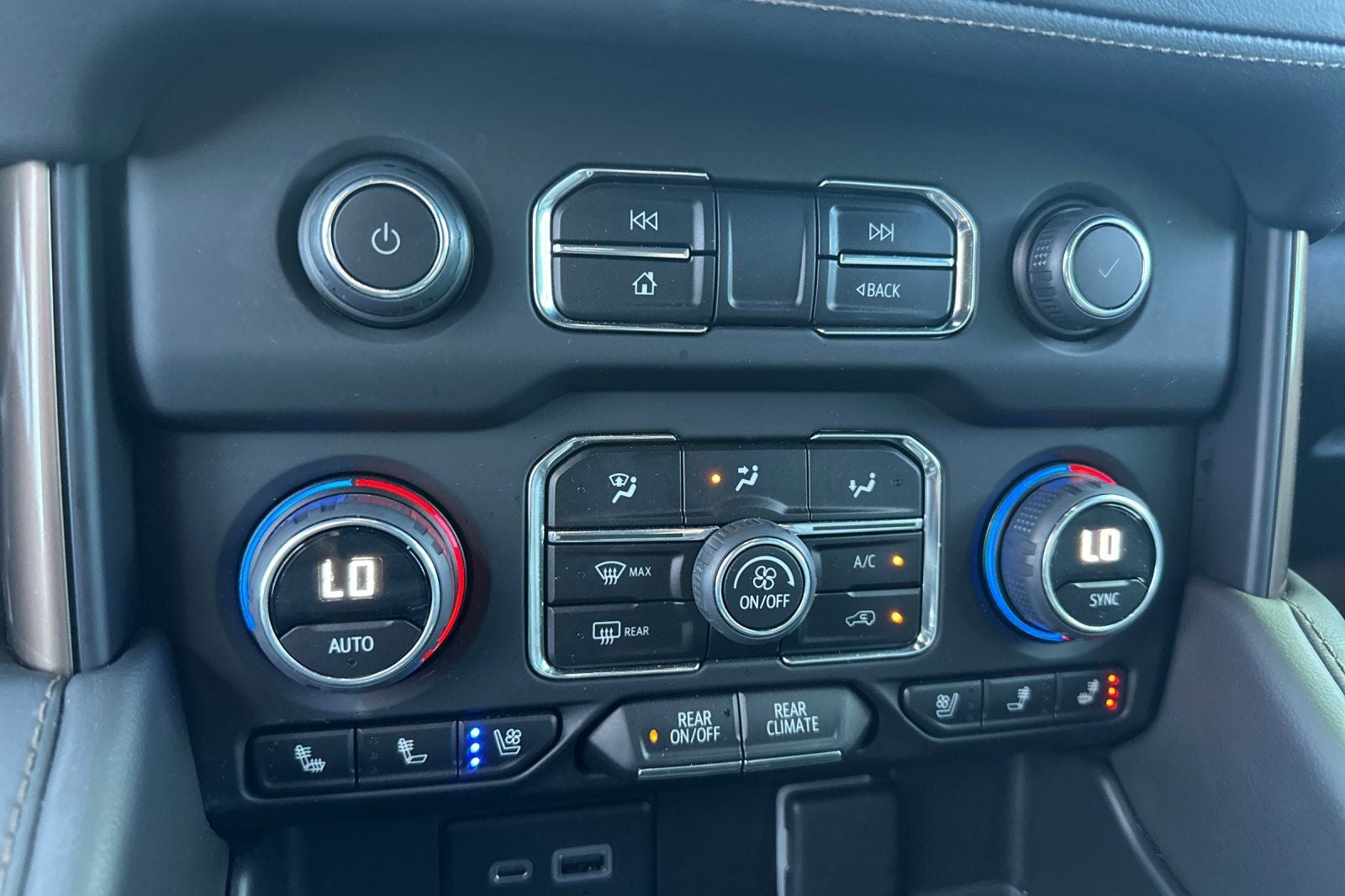 2023 Chevrolet Tahoe 4WD High Country