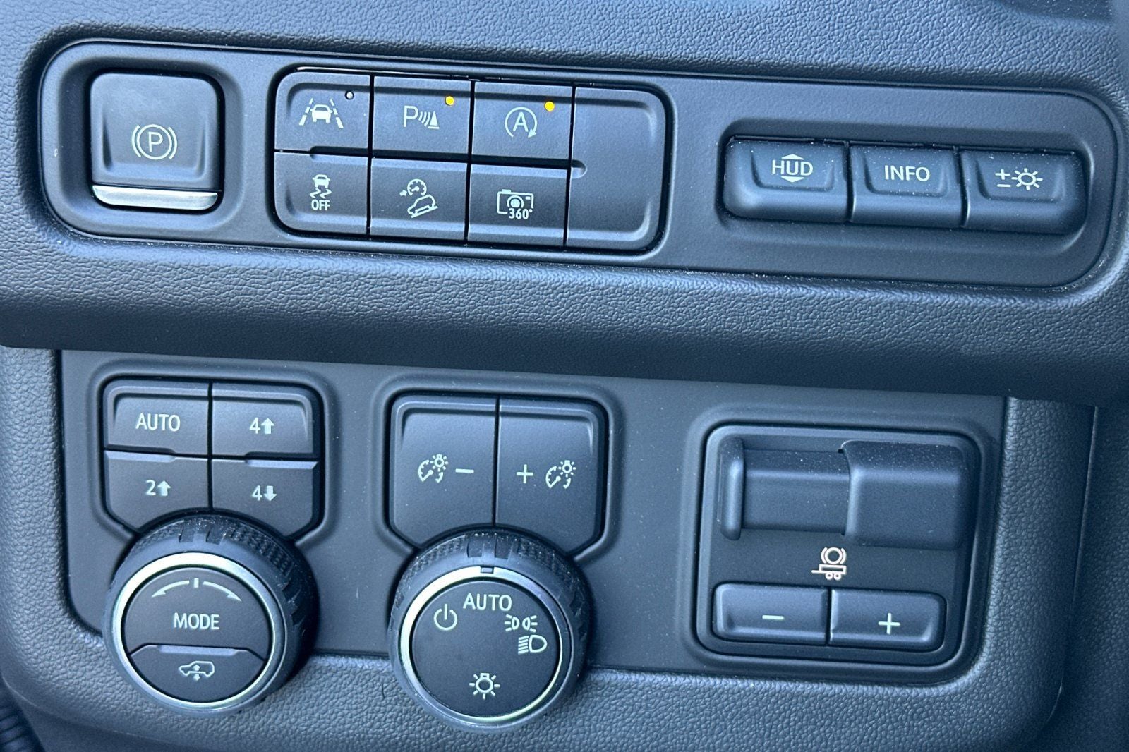 2023 Chevrolet Tahoe 4WD High Country