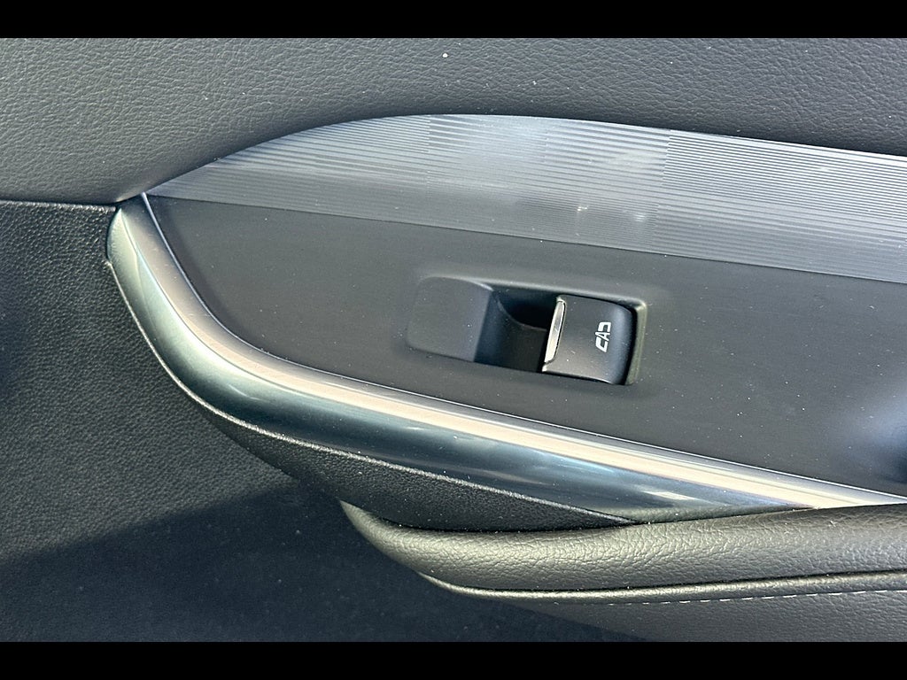 2025 Cadillac XT4 FWD Premium Luxury