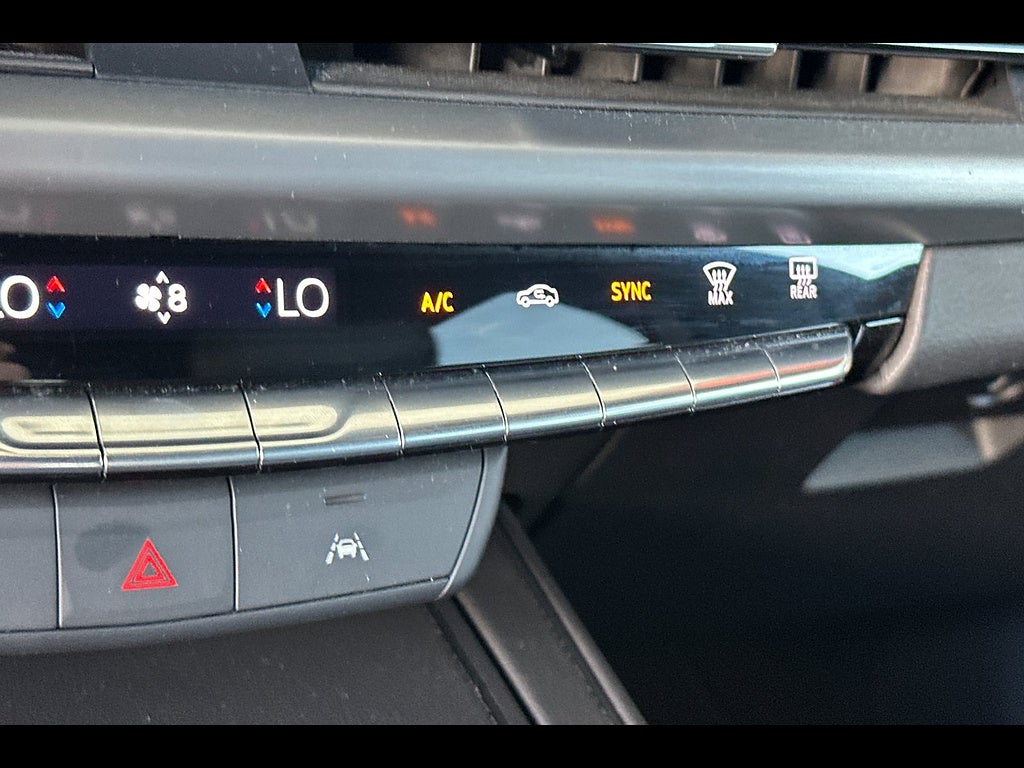 2025 Cadillac XT4 FWD Premium Luxury