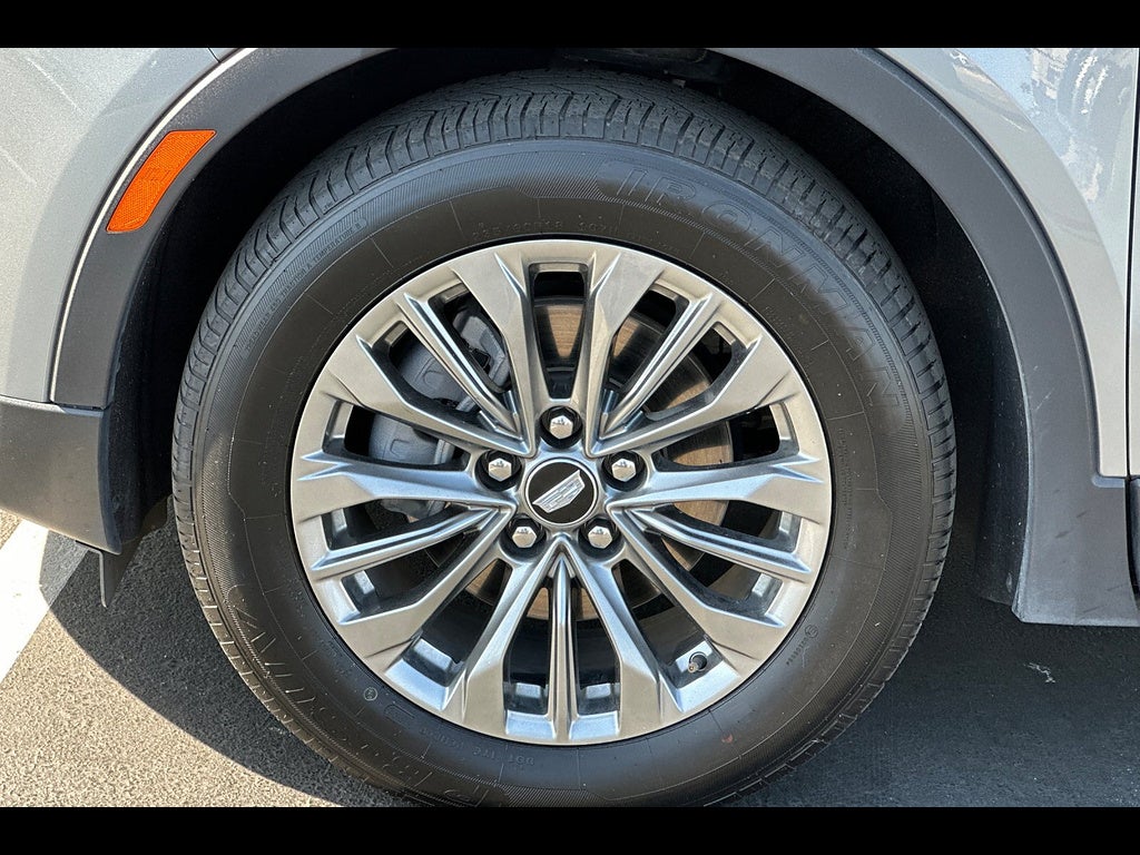 2025 Cadillac XT4 FWD Premium Luxury