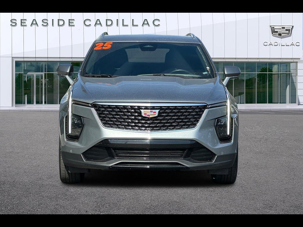 2025 Cadillac XT4 FWD Premium Luxury