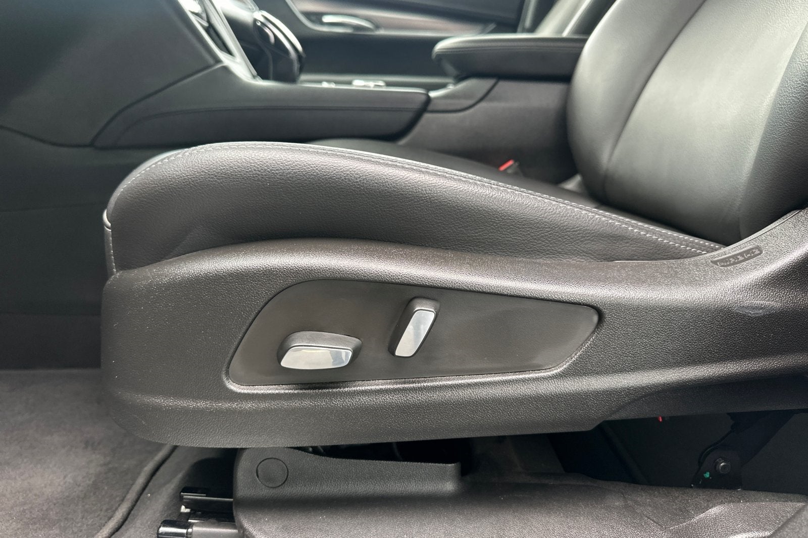 2022 Cadillac XT5 FWD Luxury