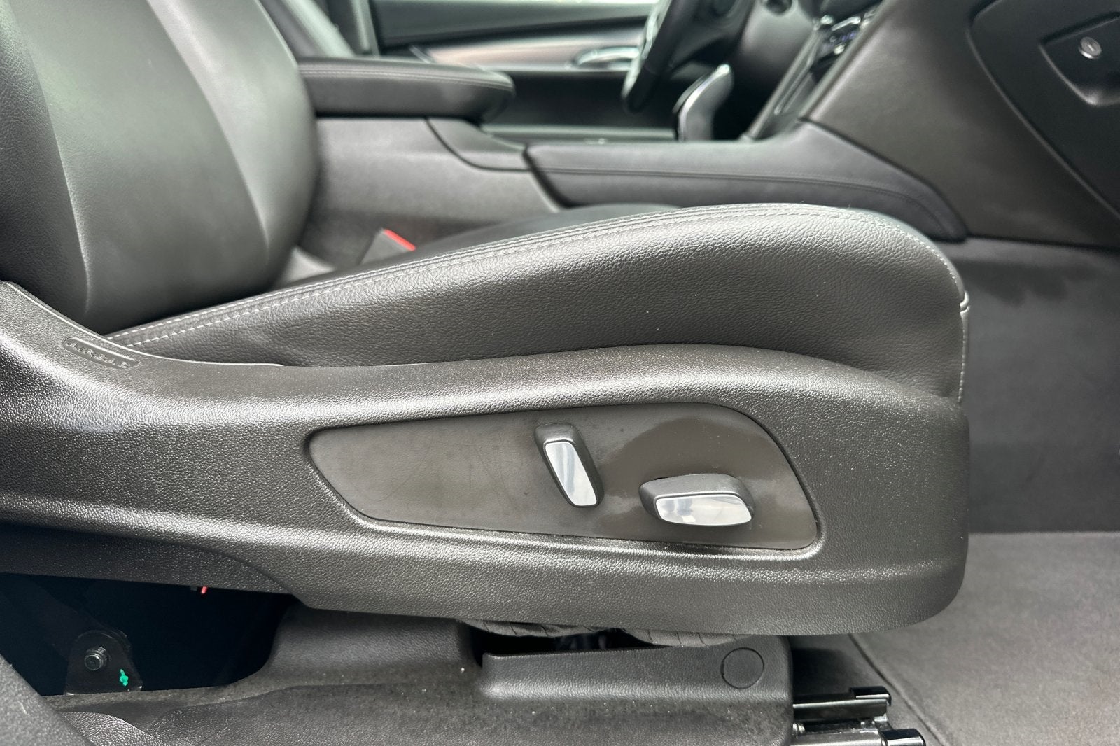 2022 Cadillac XT5 FWD Luxury