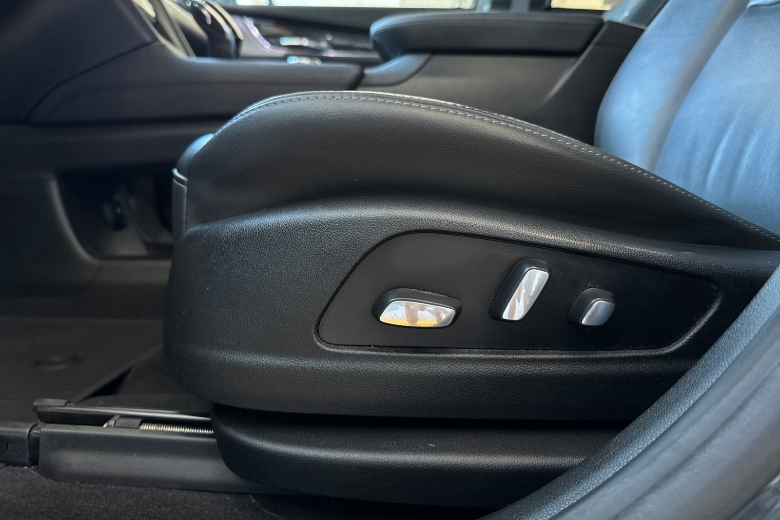 2020 Cadillac XT6 FWD Premium Luxury