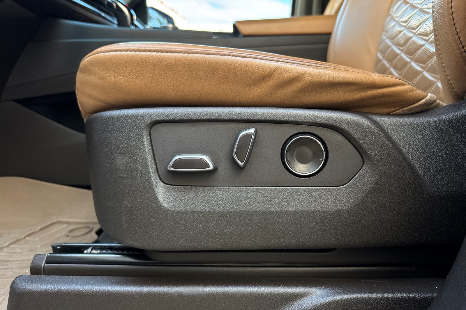 2021 Cadillac Escalade ESV 4WD Premium Luxury